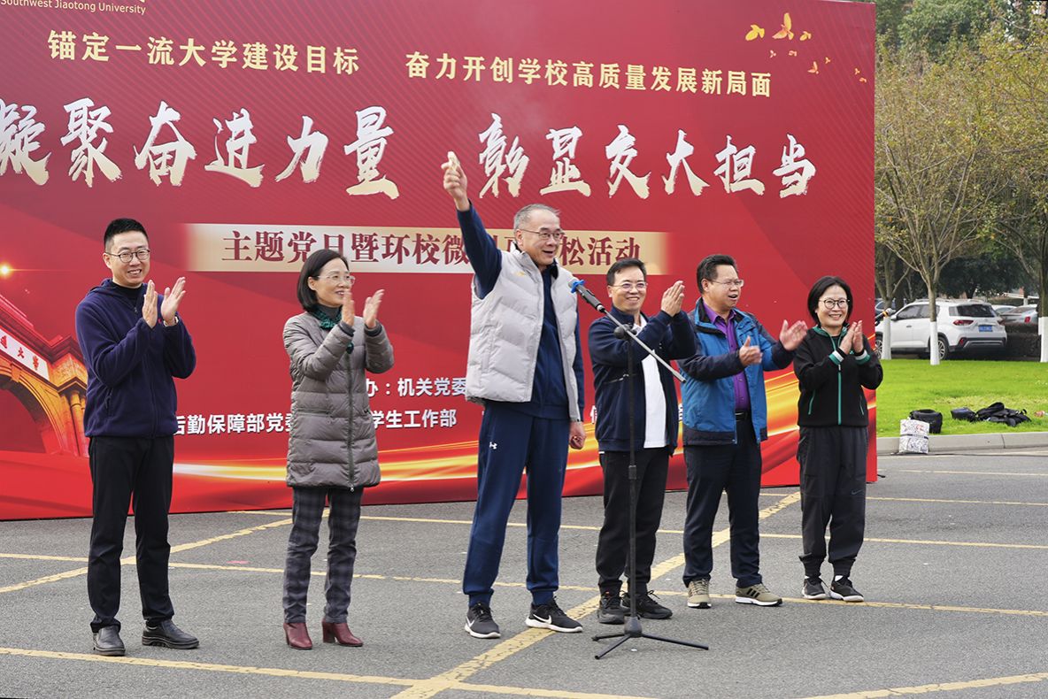 发枪.jpg 发枪.jpg